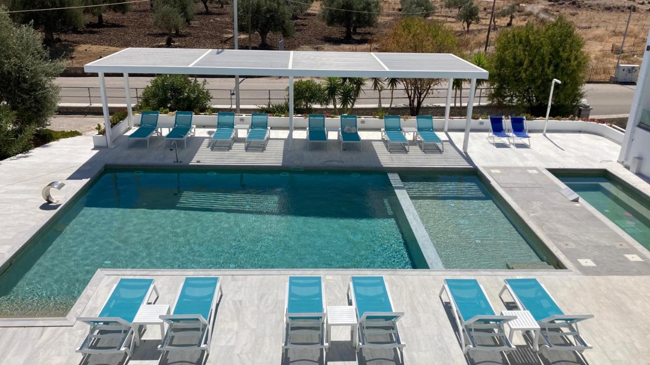 Hotel Defkalion Petra  Exteriör bild